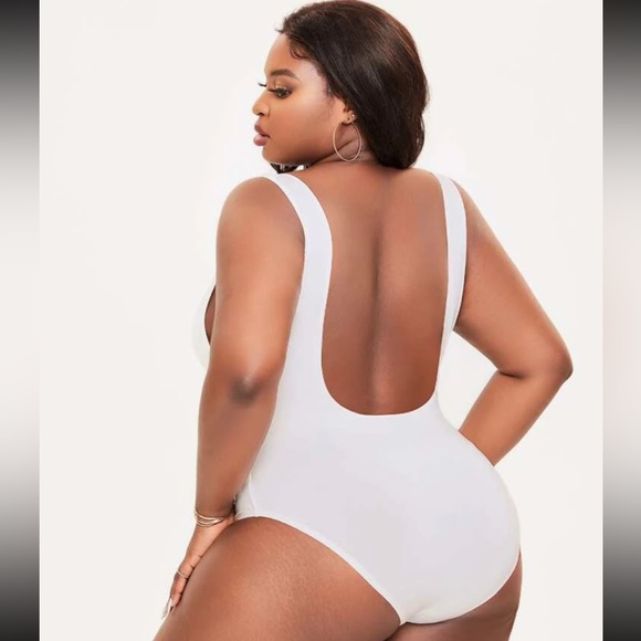 💟 3/$20 Plus Size 2X Bodysuit - Picture 2 of 3